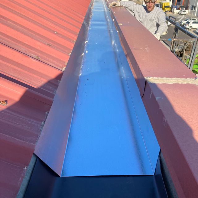 Cubiertas Anaya's ® canalón en instalación